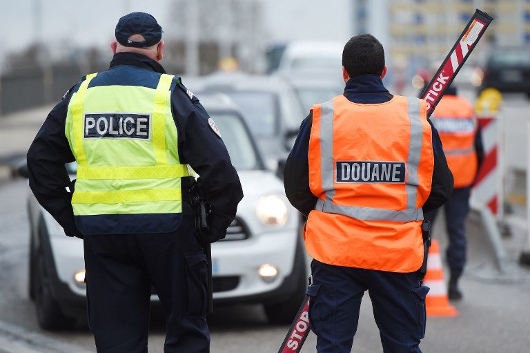 French police seized cocaine worth 52 millions euro, detained 2 drivers, Dutch citizens, of truck with Ukrainian registration
