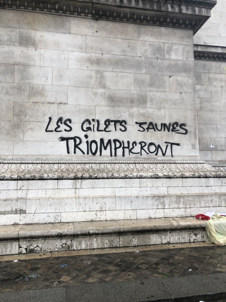 Arc de Triomphe - #GiletsJaunes