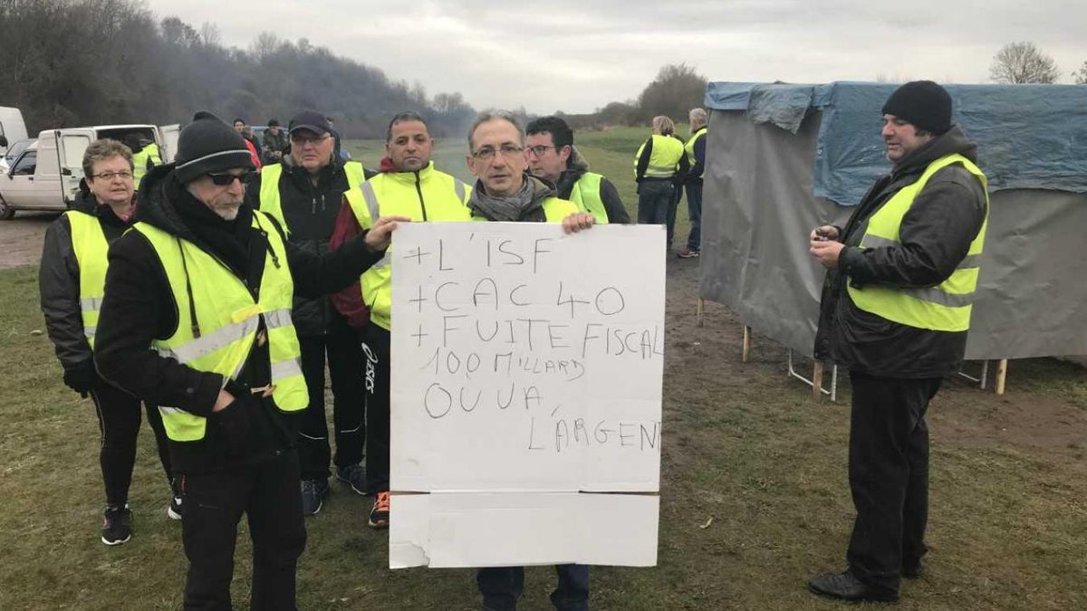 Ruitz et Bruay : Les Gilets jaunes en action au rond-point de la zone industrielle et à la porte Nord    