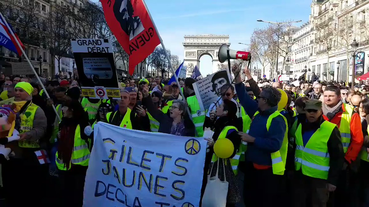 Paris Beginning of the new walk of the movement Yellow Vests