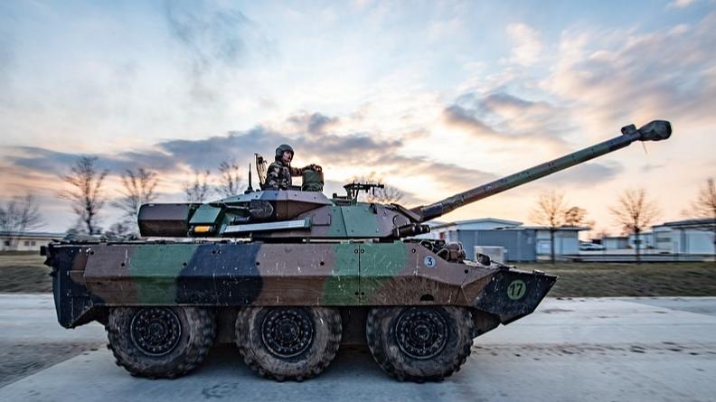 Militārā palīdzība Ukrainai: Francijas janvāra sākumā solītie vieglie tanki AMX 10-RC nupat ir ieradušies Ukrainā, paziņo @SebLecornu @AN_Defense komisijas priekšā, nenorādot to skaitu.