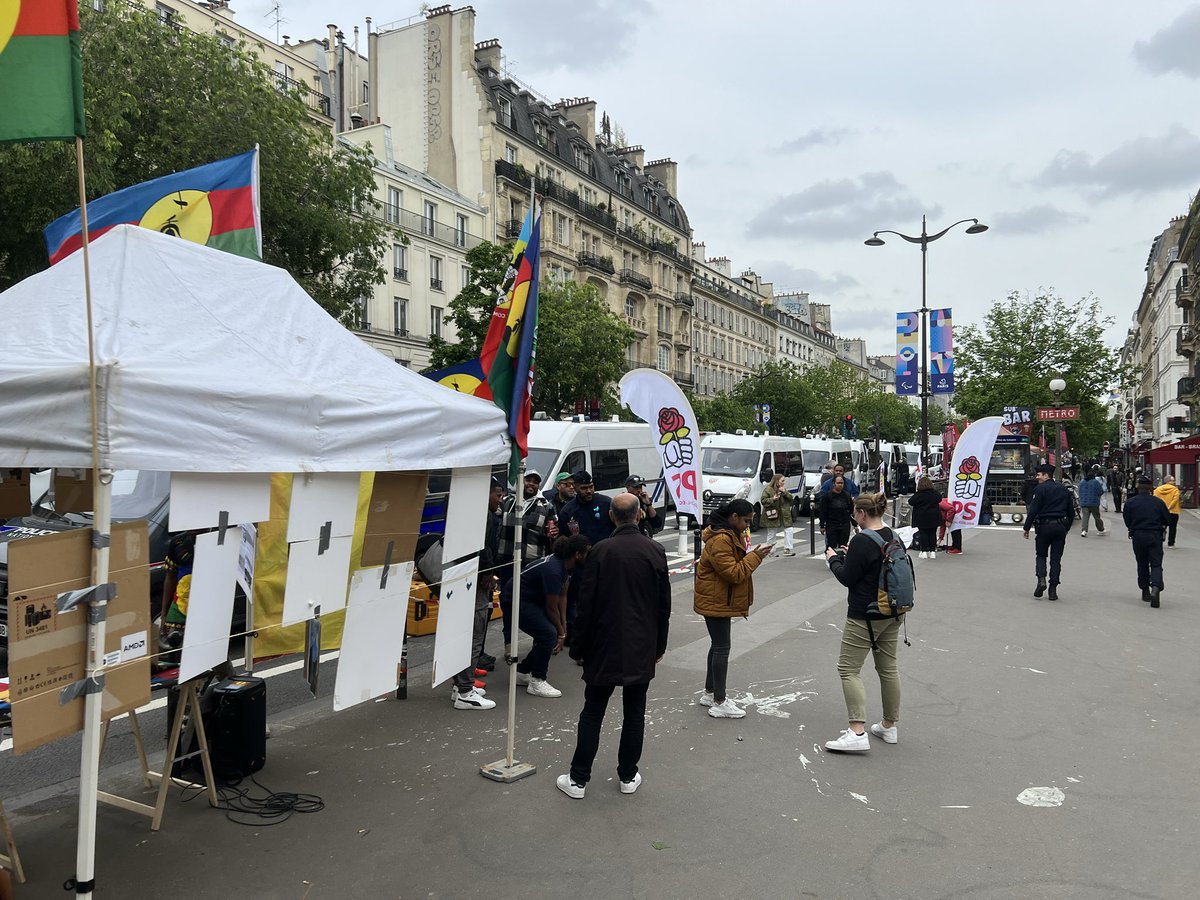 Between 15,000 and 30,000 demonstrators are expected in the procession for International Workers' Day which will leave from Place de la République at 2 p.m. to go to Nation
