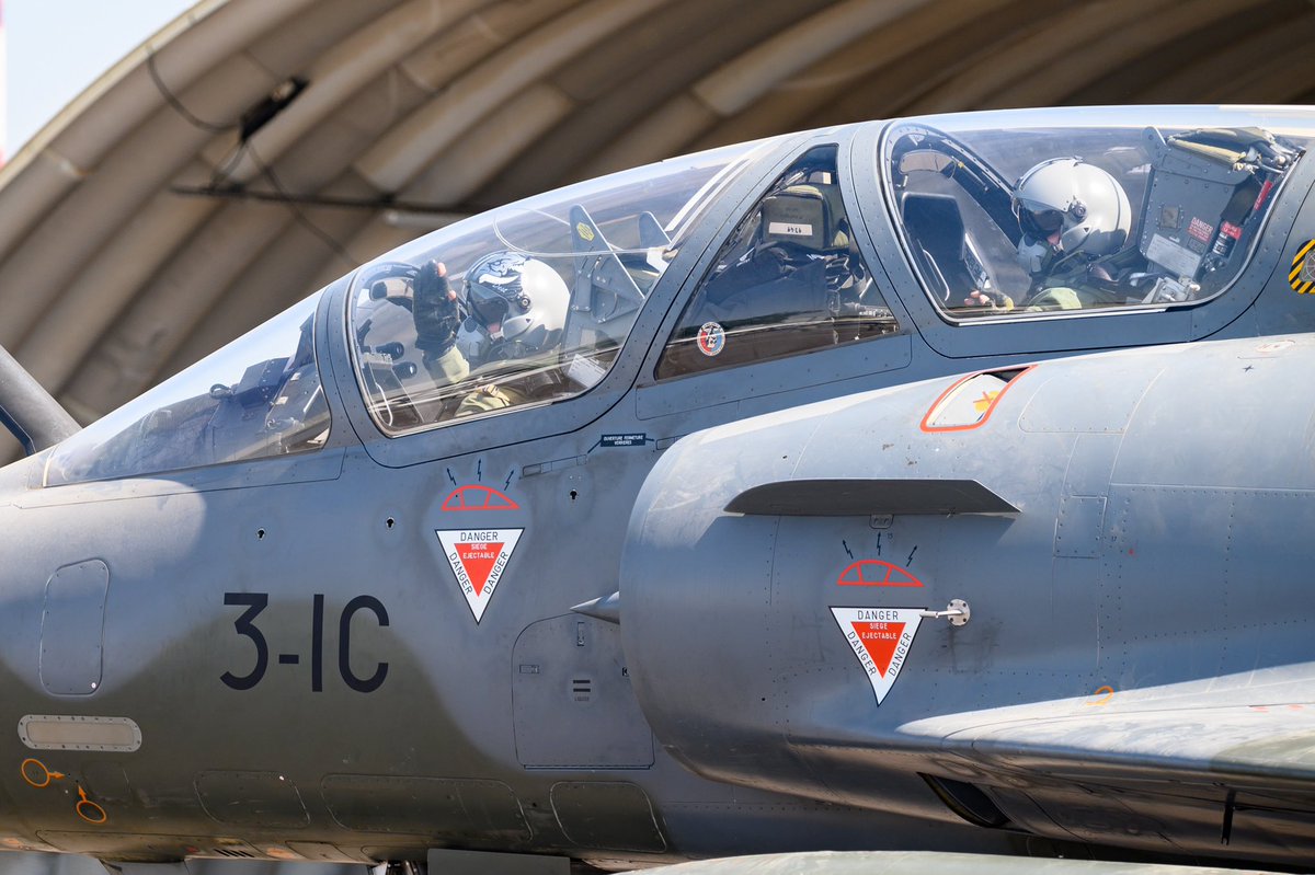 Today, 2 Mirage 2000Ds left the N'Djamena base to return to France. This marks the beginning of the French military disengagement and the evolution of cooperation between Chad and France.