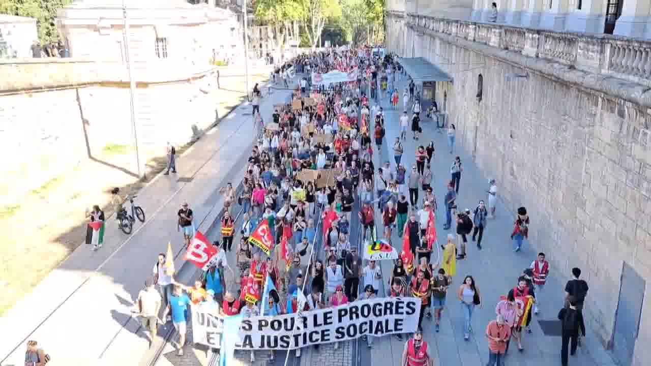 Thousands of people are currently demonstrating in Montpellier for social justice and a rolling strike.