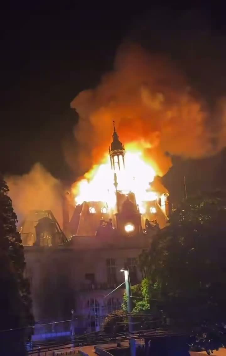 France: The bell tower of Limoges City Hall has collapsed after a major fire engulfed the historic building during protests. The landmark, inaugurated in 1883, was over 140 years old.