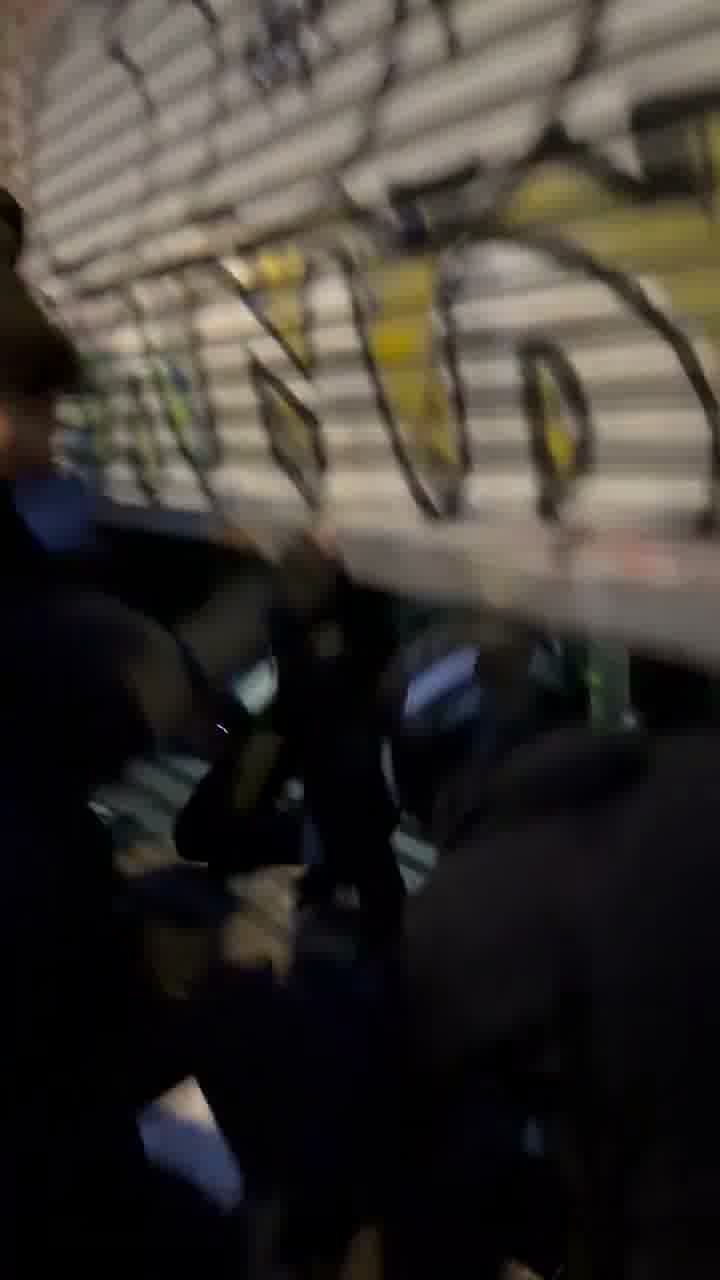 Paris : Magasin Darty à Belleville pillé le dimanche soir